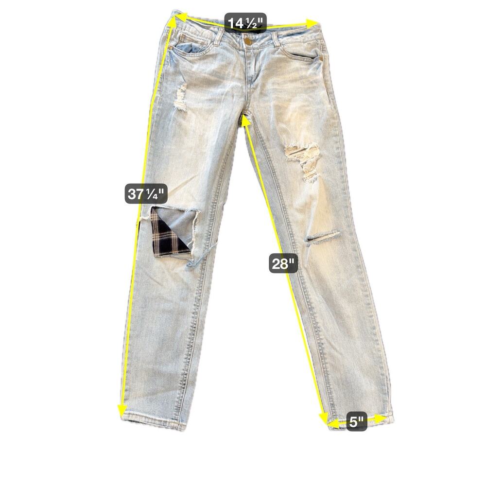 Dollhouse Women's Charley Jeans Denim Distressed Blue Light Wash Size 7 - Picture 2 of 16